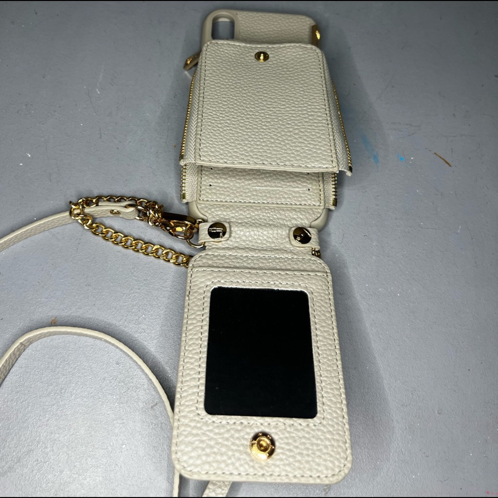 phone case - Picture 3 of 4
